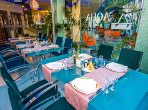 Aqua Hotel 