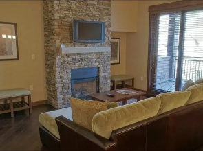 Trailhead Lodge 5107 2 Bedroom Condo