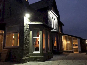 The Gateway Hotel