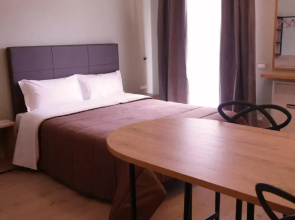 Manhattan Room & Suite