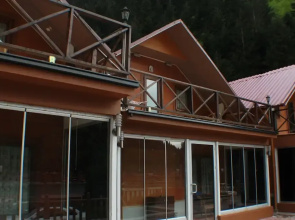 Ada Bungalow Hotel