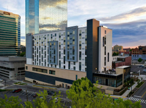 Courtyard by Marriott Knoxville Downtown