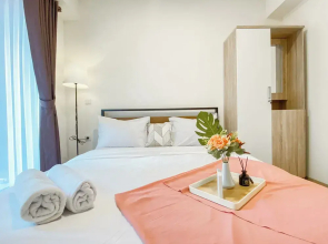 Homey And Spacious 2Br At Meikarta Apartment