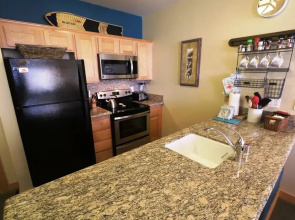 Sunstone #127 Condo