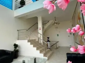 Hotel Restaurante Peach Garden