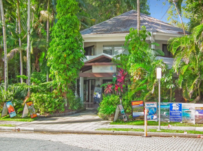 REEF RETREAT APARTMENTS PALM COVE Unit 12