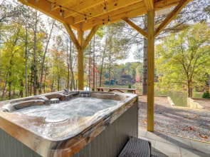 'lakeside Paradise' in Ellijay: Hot Tub, Fire Pit