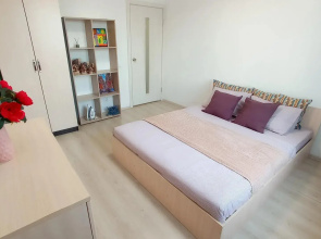 Uut Home (Uut Houm) na ulice Nacdiva Vasil'eva 14/2