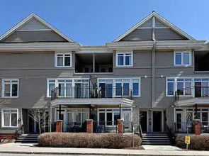 LM Stays - Nepean Street Townhouse