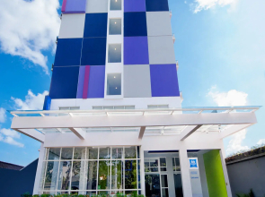 Ibis Budget Semarang Tendean