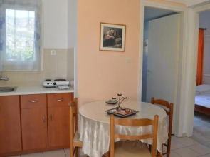 Elli Studios & Apartments