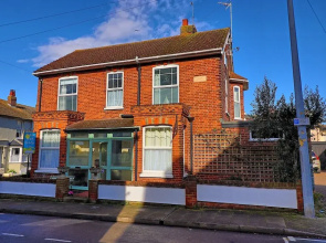 Walton Beach Holiday Lets