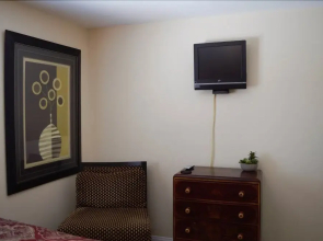 Rex And Sandra Springer 3 Bedroom Condo