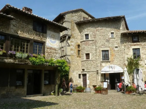 Hostellerie de Pérouges