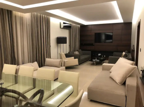 Georges Residence