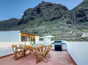 Special Home w Tropical Garden Near Seaside