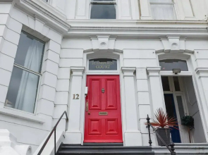 Eastbourne Sea View Apartment