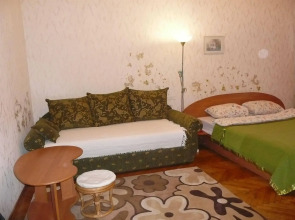 Апартаменты UKR Apartments