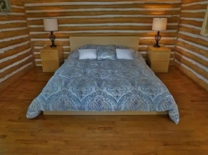 432 Weslemkoon Lake 4 Bedroom Cottage