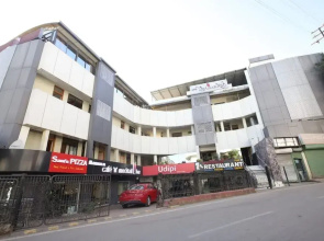 Hotel maharaja international