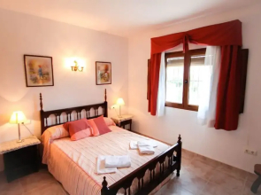 Mariros - pretty holiday property with garden and private pool in Moraira