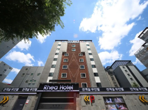 Rhea hotel