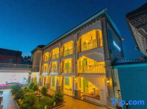 Yu Tingxuan B&B (Yining Airport Liuxing Street Scenic Area)