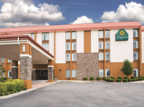 Garner Hotel Wytheville East by IHG