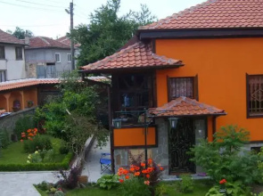 Guest House & Tavern Pri Chorbadzhiykata - At the Lady's