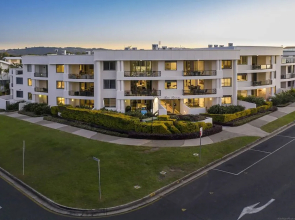 A Perfect Stay - Bay Royal Apartment 2