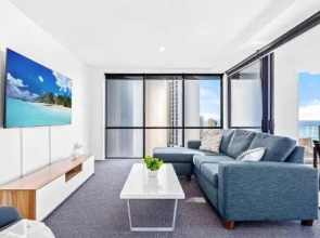Circle on Cavill by Holiday Holiday