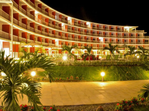 Grand Decameron Cornwall Beach, A Trademark All-Inclusive Resort