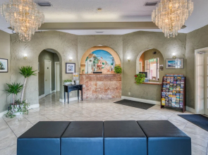 Howard Johnson Express Inn