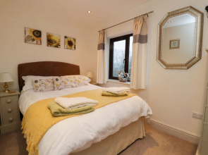 Woodside Cottage
