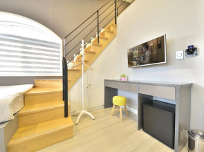 WITH U Hotel & Guesthouse