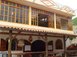 Hostal Casa Bavaria