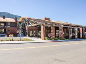 49'er Inn & Suites