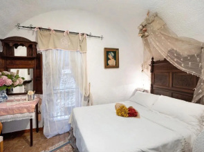 Le Petit Chateau