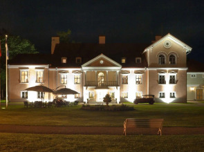 Загородный клуб и spa-центр усадьбы Вихула