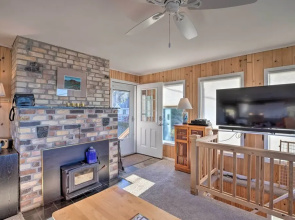 Exquisite Oceanside House w/ Pacific Views & Deck!