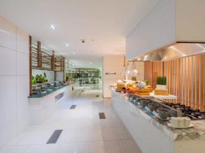 A-One The Royal Cruise Hotel Pattaya