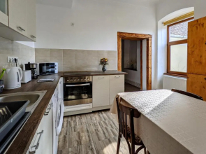 Gästehaus Honigberg next to the Fortified Church of Harman