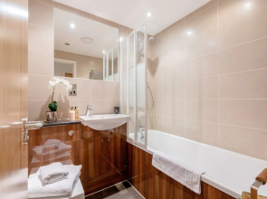 Spacious Apartment In The Heart Of Windsor