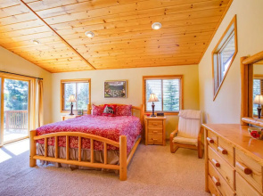 Pinnacle Vista by Tahoe Mountain Properties
