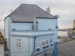 Coast View Luxury Apartment