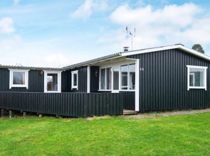 Cheerful Holiday Home in Glesborg With Sea View