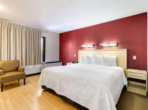 Red Roof Inn PLUS+ Miami Airport