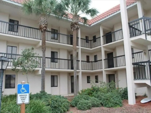 2 Bed, 2 Bath, Upgraded, Ocean & Pool View - Ocean Village Club O25