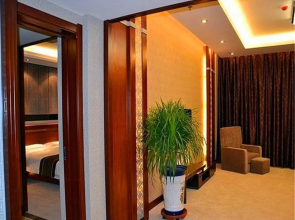 Huayulou Grand Hotel