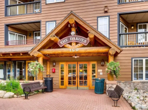 3 Bedroom Mountain Condo in River Run Village With Expansive Mountain Views and Walking Distance to Ski Slopes